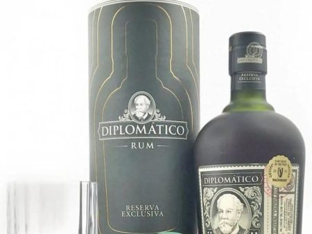 Diplomatico Reserva Exclusiva Rum Glass & Ice Mould Gift Set, 70 cl For Sale