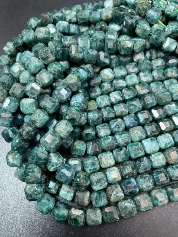 AAA Natural Emerald Gemstone Bead Faceted 6mm 8mm Cube Shape, Gorgeous Natural Green Color Emerald Gemstone Bead Cheap