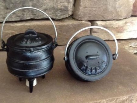 Special Listing Mini Cast iron Salt & Pepper Cauldrons Online now