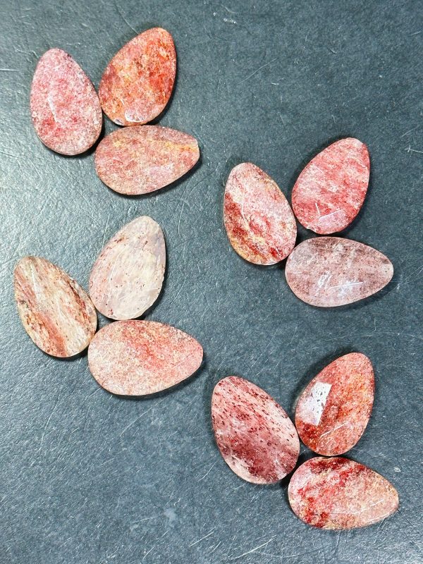 NATURAL Strawberry Quartz Gemstone Bead Faceted 30x20mm Teardrop Shape, Gorgeous Red Pink Color Strawberry Quartz Gemstone Bead, LOOSE Beads Fashion