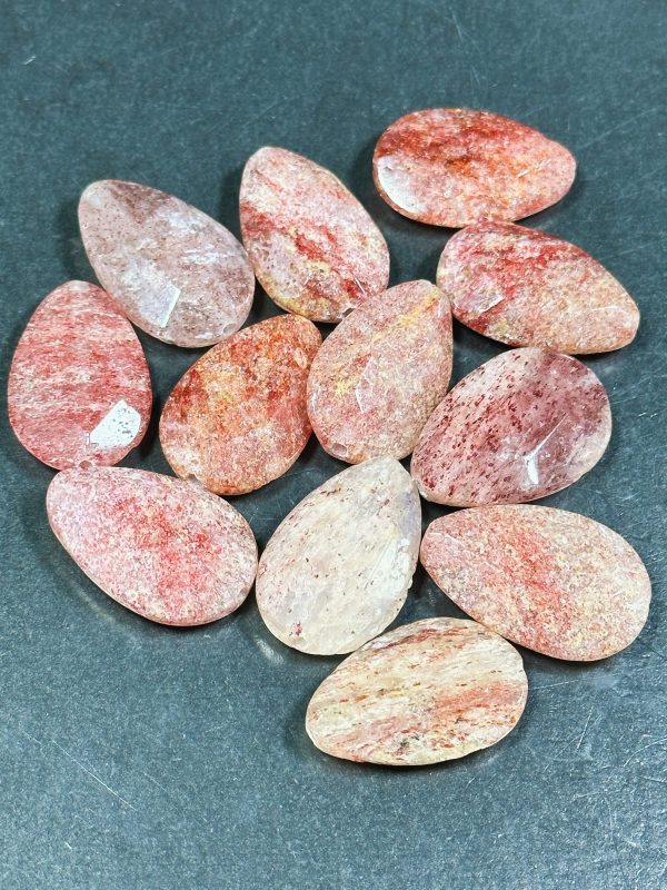 NATURAL Strawberry Quartz Gemstone Bead Faceted 30x20mm Teardrop Shape, Gorgeous Red Pink Color Strawberry Quartz Gemstone Bead, LOOSE Beads Fashion